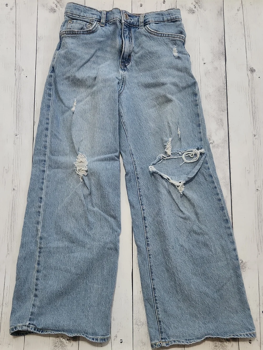 Levis Girls Size 10 High Rise Baggy Light Wash Distressed Adjustable Waist Jeans